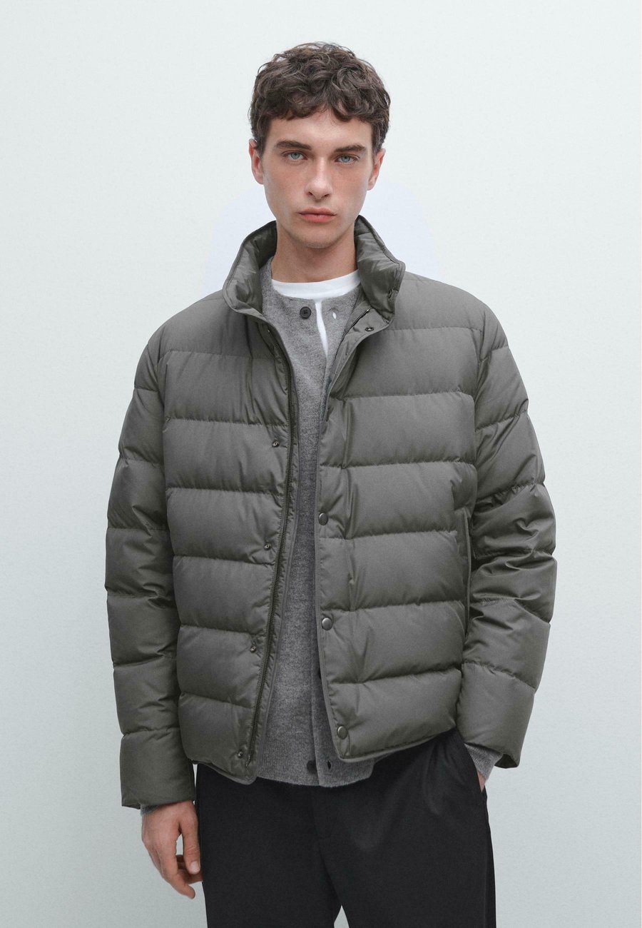 Куртка Massimo Dutti PUFFER, Grey
Куртка Massimo Dutti PUFFER, Grey