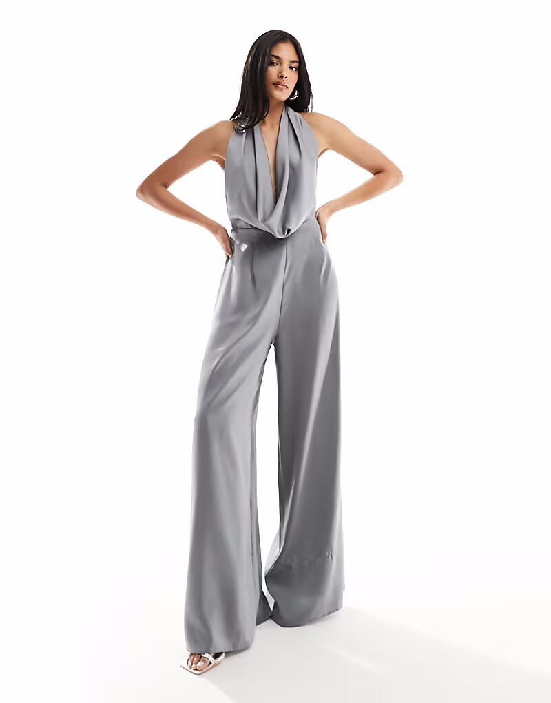 Атласный комбинезон с воротником-халтером серебристого цвета Asos Design
Атласный комбинезон с воротником-халтером серебристого цвета Asos Design