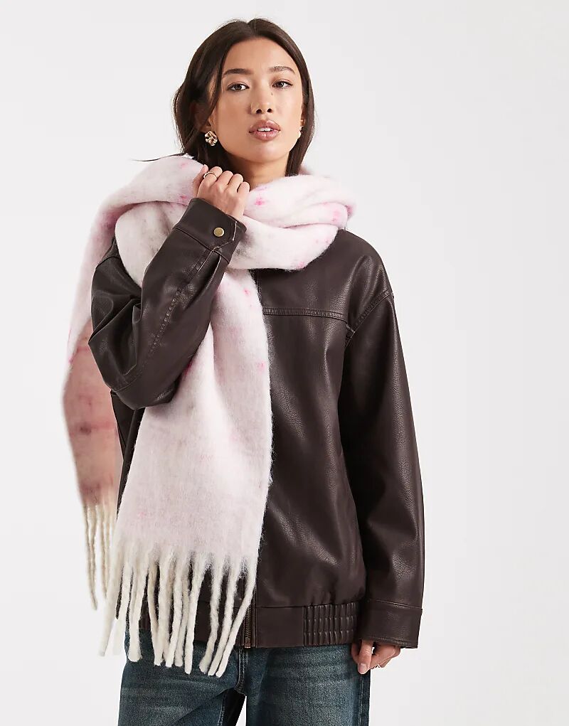 Супермягкий шарф с кисточками Pieces в розовый горошек
Супермягкий шарф с кисточками Pieces в розовый горошек