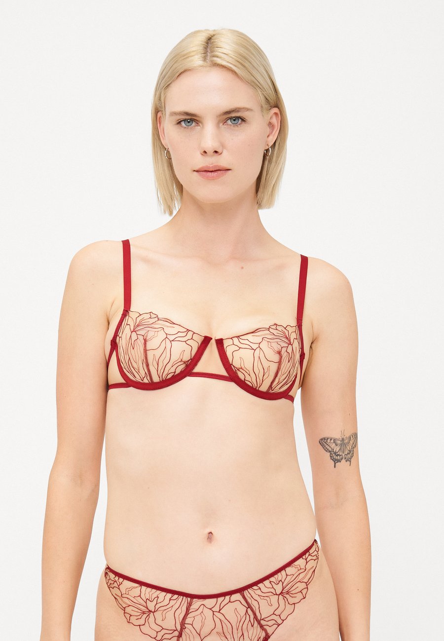 Бюстгальтер Undress Code WILDFLOWER BRA, Burgundy/Bordeaux
Бюстгальтер Undress Code WILDFLOWER BRA, Burgundy/Bordeaux