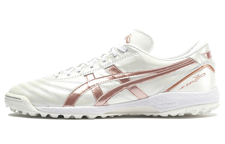 Мужские футбольные кроссовки Asics
Мужские футбольные кроссовки Asics