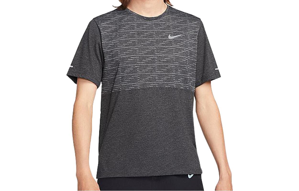 Футболка мужская серая Nike, серый
Футболка мужская серая Nike, серый