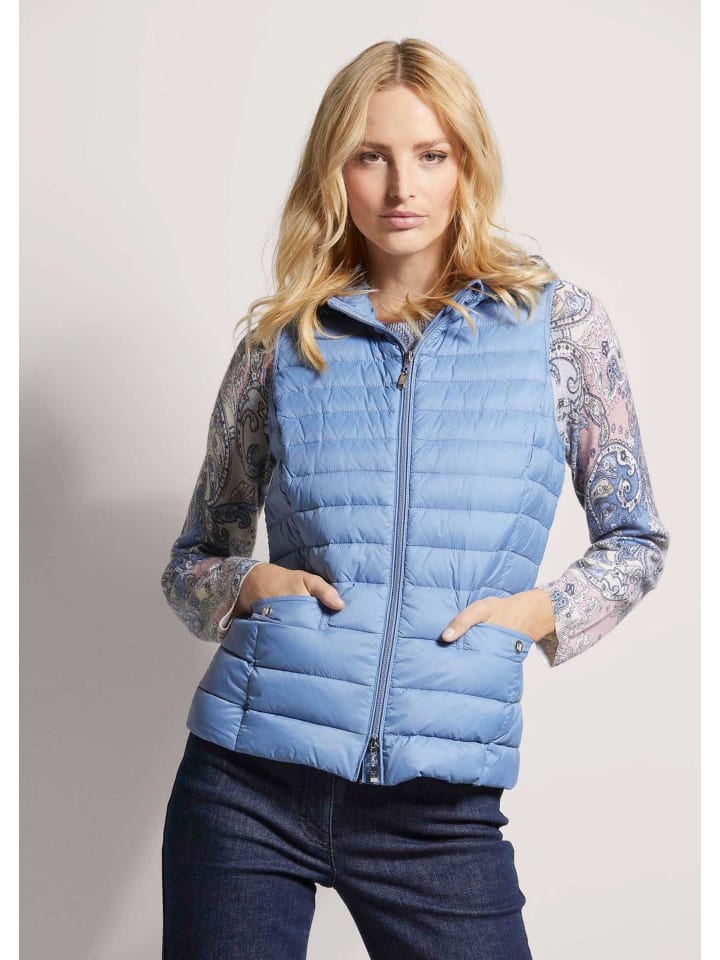 MADELEINE Стеганый жилет с капюшоном, утепленный, дымчато-синего цвета
MADELEINE Стеганый жилет с капюшоном, утепленный, дымчато-синего цвета