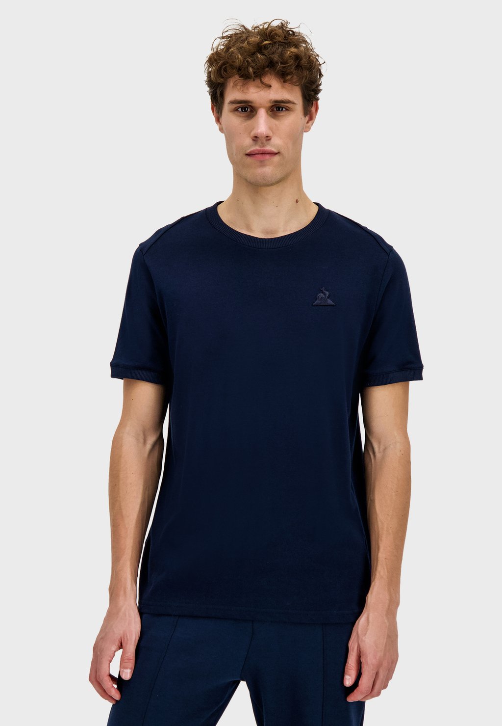 Базовая футболка ESSENTIALS le coq sportif, темно-синий
Базовая футболка ESSENTIALS le coq sportif, темно-синий