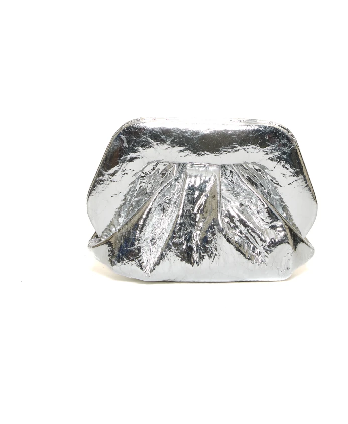 Женская сумка-клатч с зеркальными элементами серебристого цвета Themoirã¨, серый
Женская сумка-клатч с зеркальными элементами серебристого цвета Themoirã¨, серый