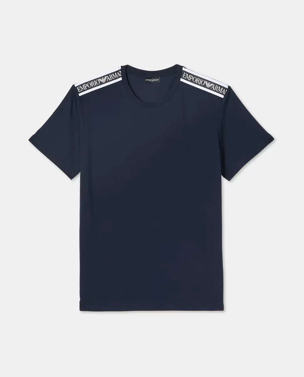 Мужская футболка с коротким рукавом и логотипом в виде ленты Armani, тёмно-синий
Мужская футболка с коротким рукавом и логотипом в виде ленты Armani, тёмно-синий