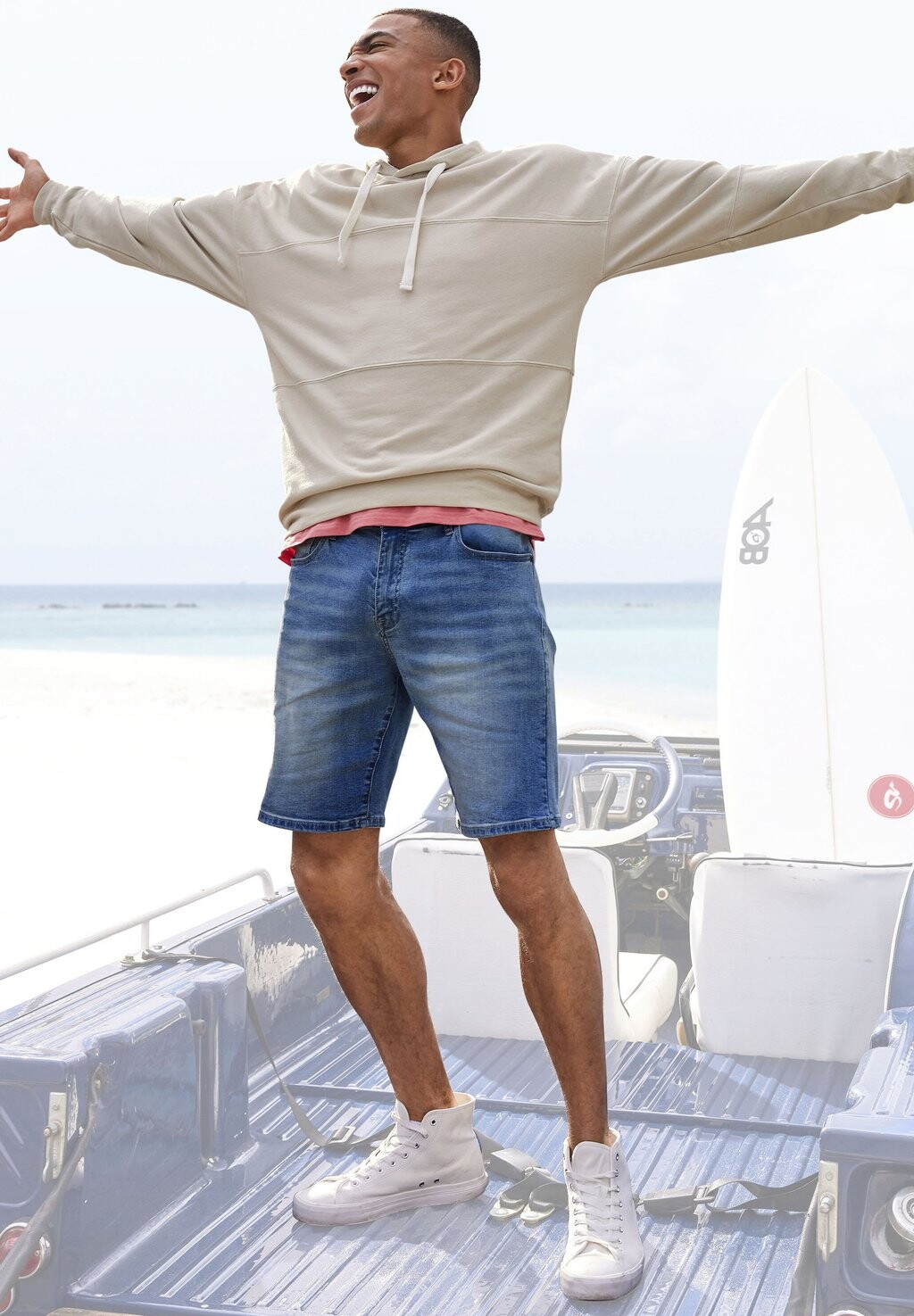 Худи H.I.S, цвет beige
Худи H.I.S, цвет beige