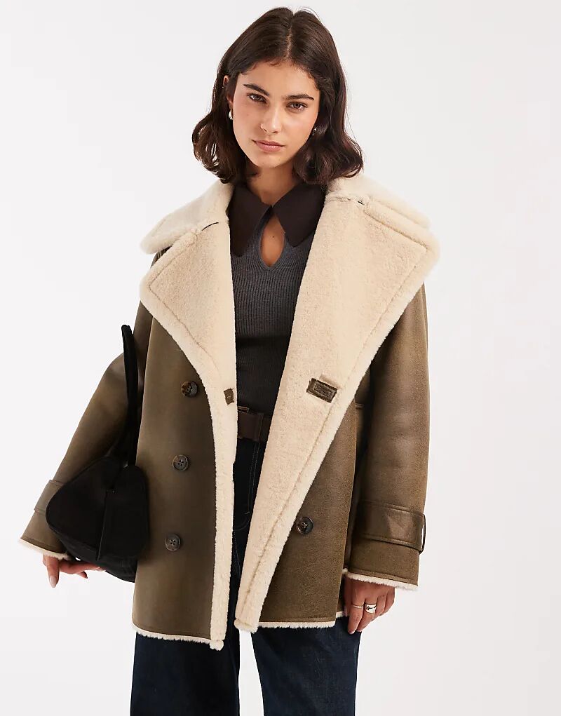 Куртка-летка ASOS DESIGN свободного кроя из искусственного меха цвета хаки
Куртка-летка ASOS DESIGN свободного кроя из искусственного меха цвета хаки