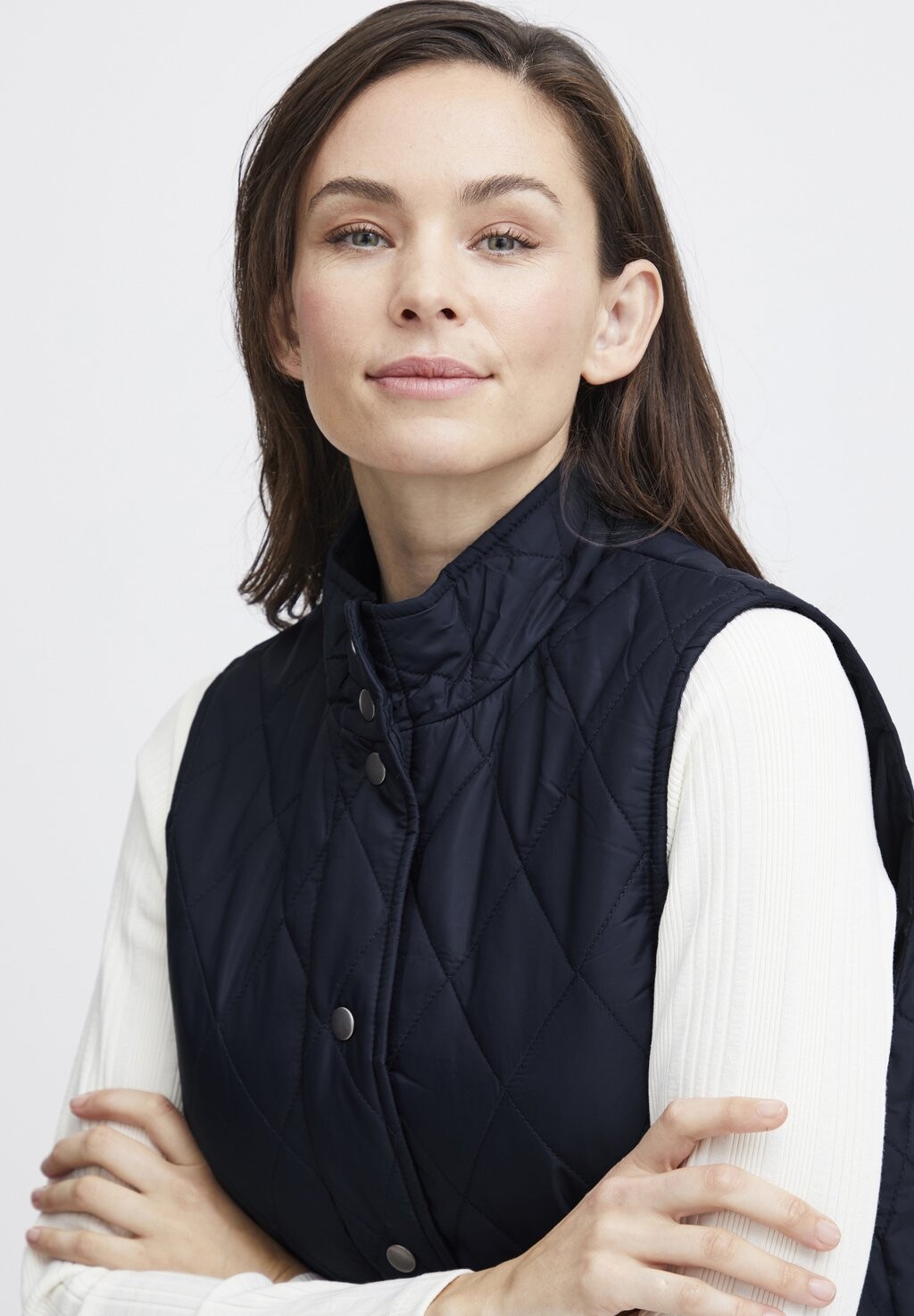 Жилет LENNI Fransa, темно-синий
Жилет LENNI Fransa, темно-синий