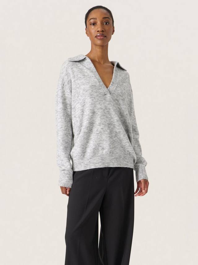 Джемпер поло selta Soaked In Luxury, цвет Porpoise
Джемпер поло selta Soaked In Luxury, цвет Porpoise