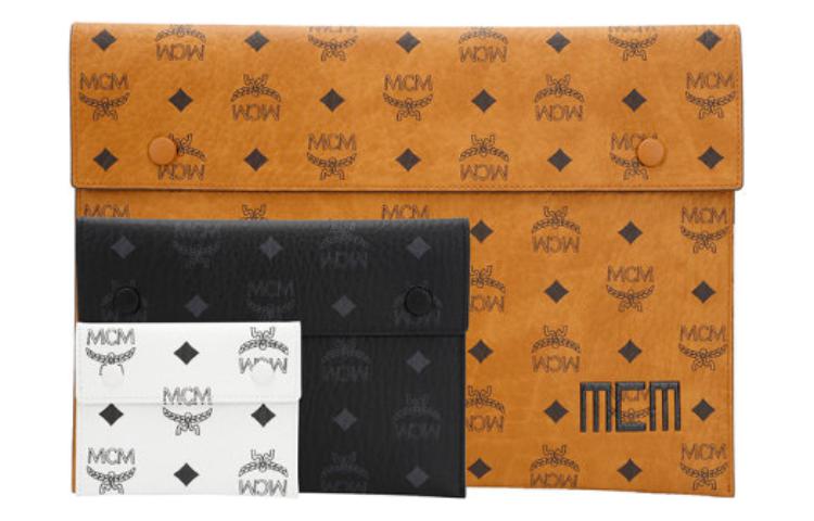 Клатч Visetos из канваса с покрытием и кожаной отделкой, средний размер, унисекс, цвет коньяк MCM, basic set (bag+dust bag)
Клатч Visetos из канваса с покрытием и кожаной отделкой, средний размер, унисекс, цвет коньяк MCM, basic set (bag+dust bag)