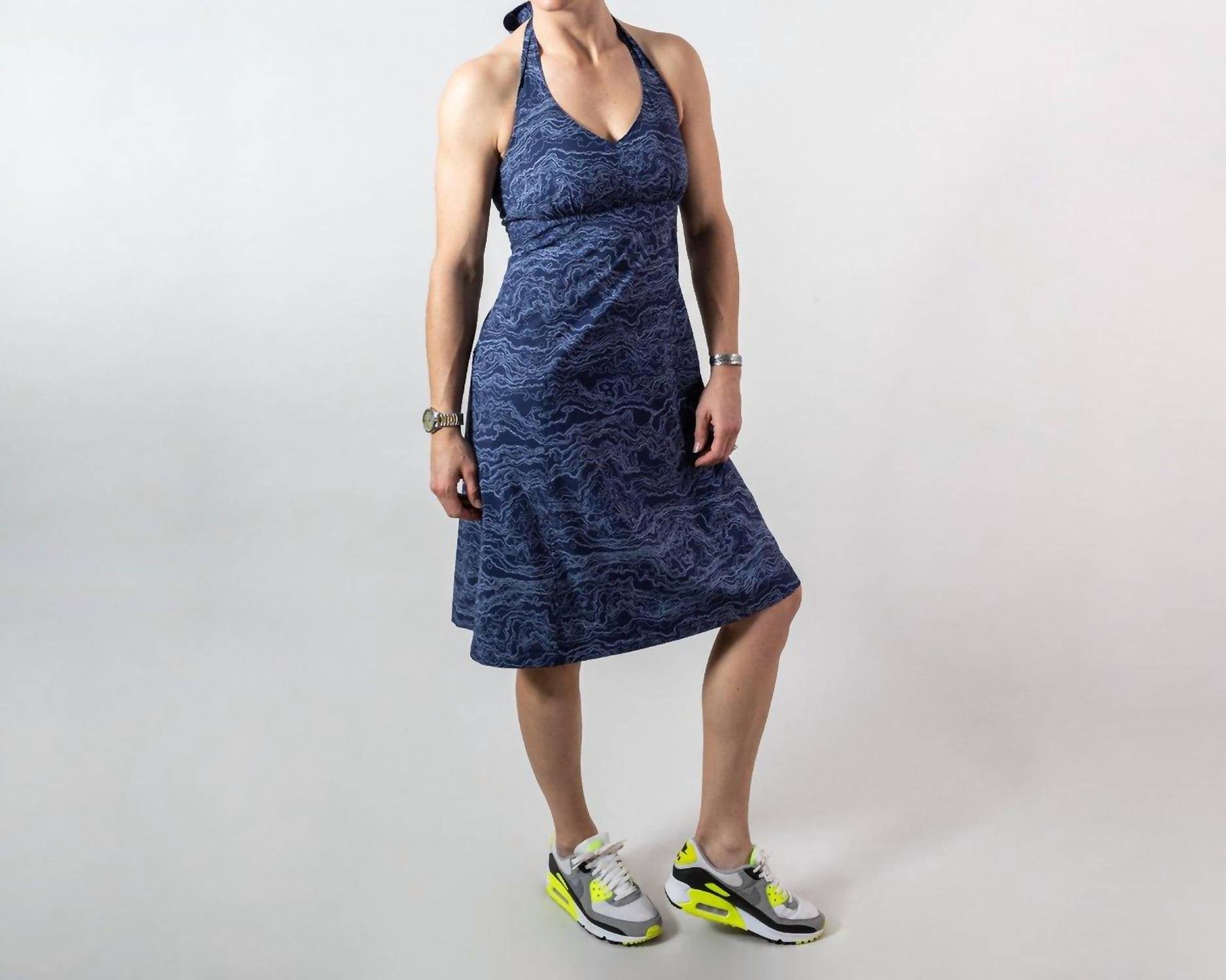 Платье Marina Travel в Wander krimson klover
Платье Marina Travel в Wander krimson klover