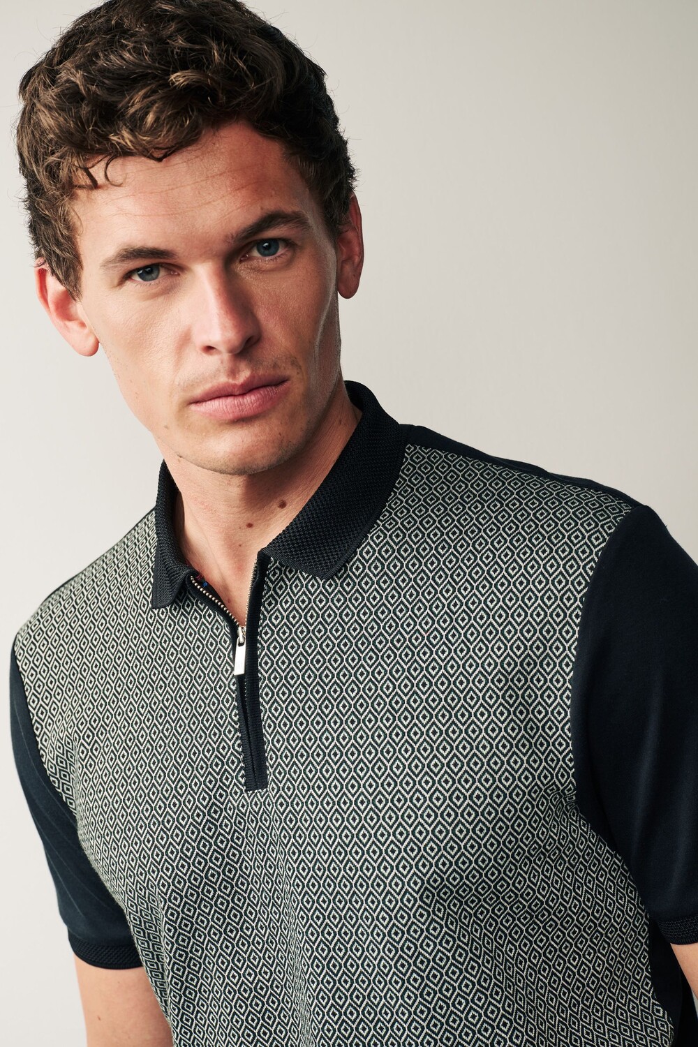 Выкройка рубашки поло Next, черный
Выкройка рубашки поло Next, черный