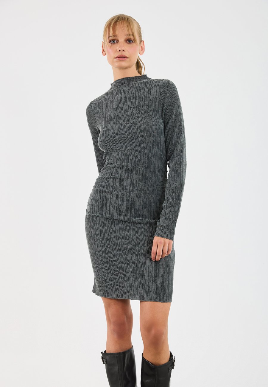 Платье Even&Odd Jersey dress, Grey
Платье Even&Odd Jersey dress, Grey
