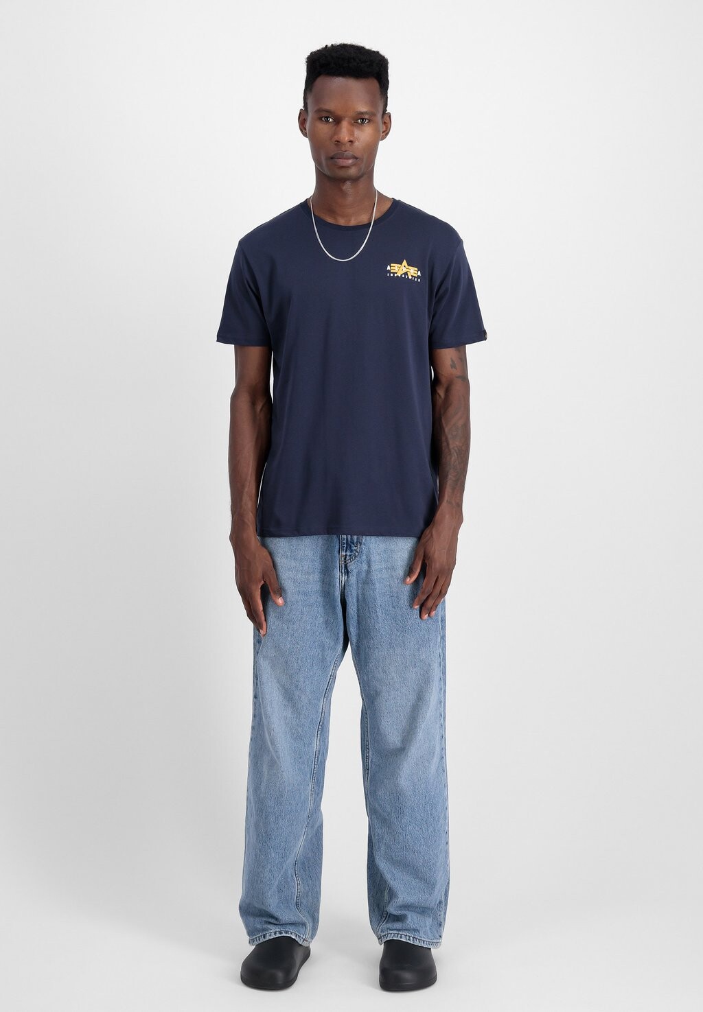 Футболка с принтом PUFF LOGO Alpha Industries, темно-синий
Футболка с принтом PUFF LOGO Alpha Industries, темно-синий