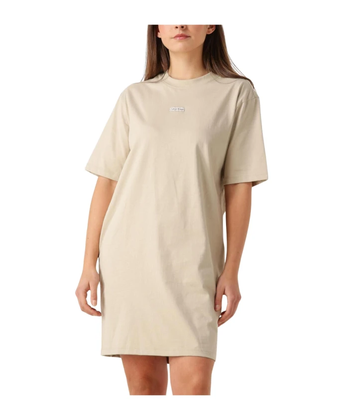 Бежевое платье-футболка с принтом Calvin Klein, бежевый
Бежевое платье-футболка с принтом Calvin Klein, бежевый