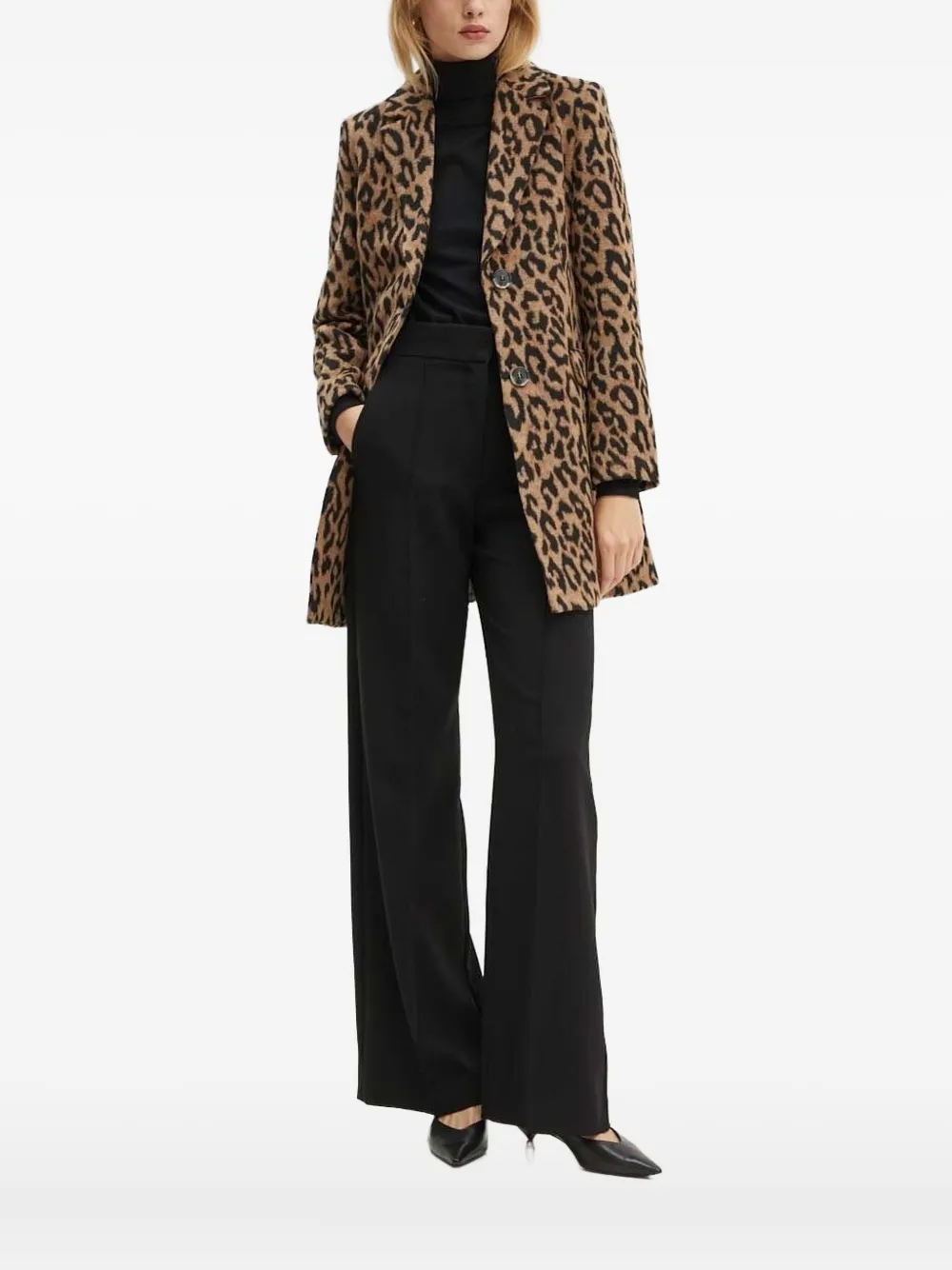 Пальто с леопардовым узором Silvian Heach, коричневый
Пальто с леопардовым узором Silvian Heach, коричневый