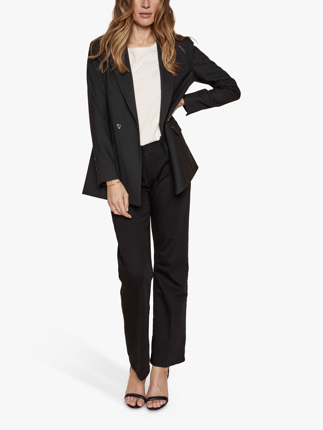 Укороченные джинсы свободного кроя MOS MOSH Cecilia, черные
Укороченные джинсы свободного кроя MOS MOSH Cecilia, черные