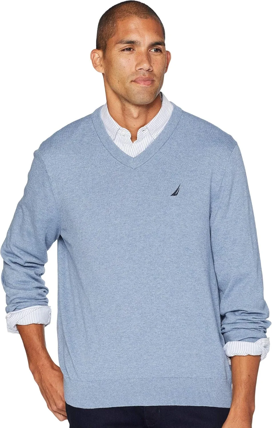 Мужской свитер Nautica с длинным рукавом и V-образным вырезом
Мужской свитер Nautica с длинным рукавом и V-образным вырезом