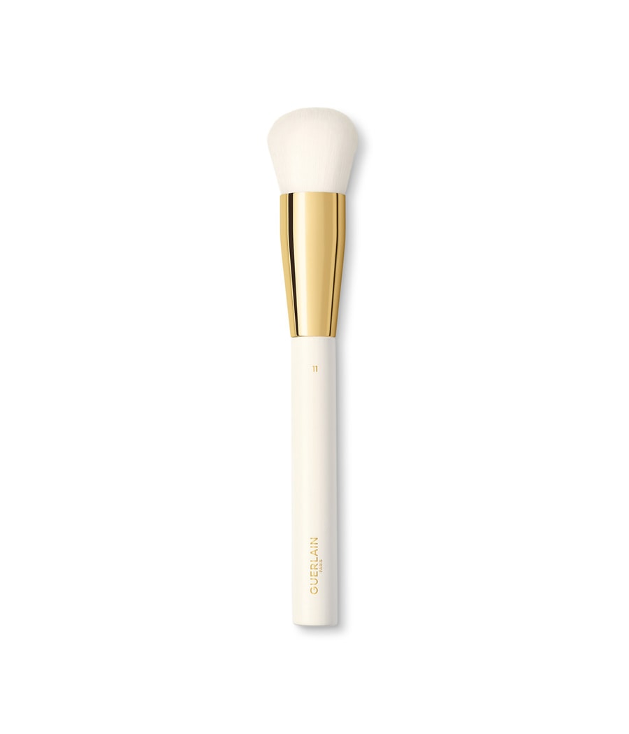 Кисть для нанесения тонального крема GUERLAIN Pinceaux Maq Kabuki Brush, 1 шт.
Кисть для нанесения тонального крема GUERLAIN Pinceaux Maq Kabuki Brush, 1 шт.