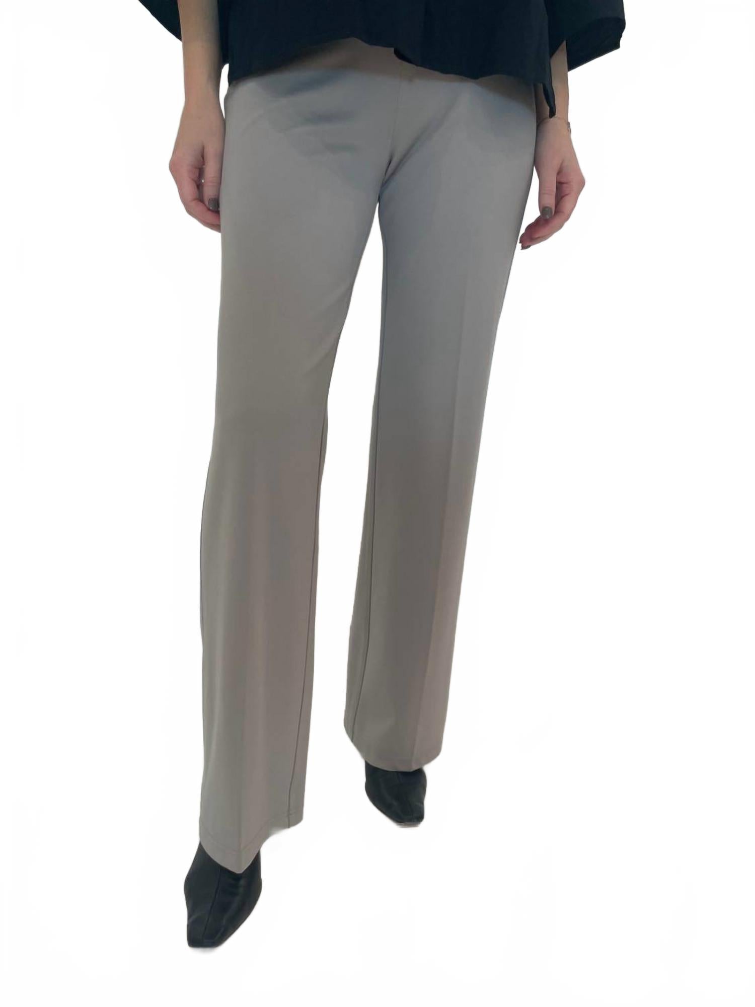 Женские трикотажные брюки Jules Paramount цвета гравия Peace Of Cloth, Gravel
Женские трикотажные брюки Jules Paramount цвета гравия Peace Of Cloth, Gravel