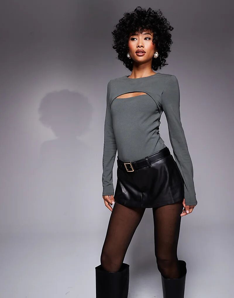 Боди с длинными рукавами и косым вырезом цвета хаки ASOS DESIGN
Боди с длинными рукавами и косым вырезом цвета хаки ASOS DESIGN