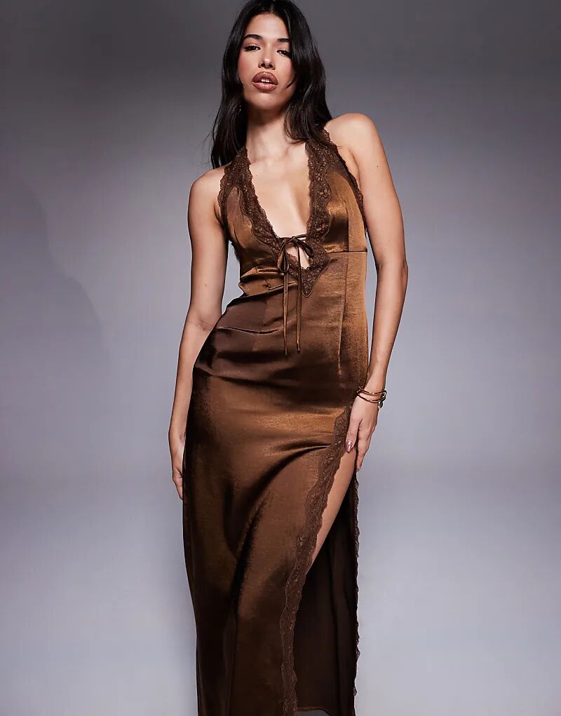 Эксклюзивное атласное платье макси Frolic с кружевной отделкой и глубоким завязкой шоколадного цвета
Эксклюзивное атласное платье макси Frolic с кружевной отделкой и глубоким завязкой шоколадного цвета