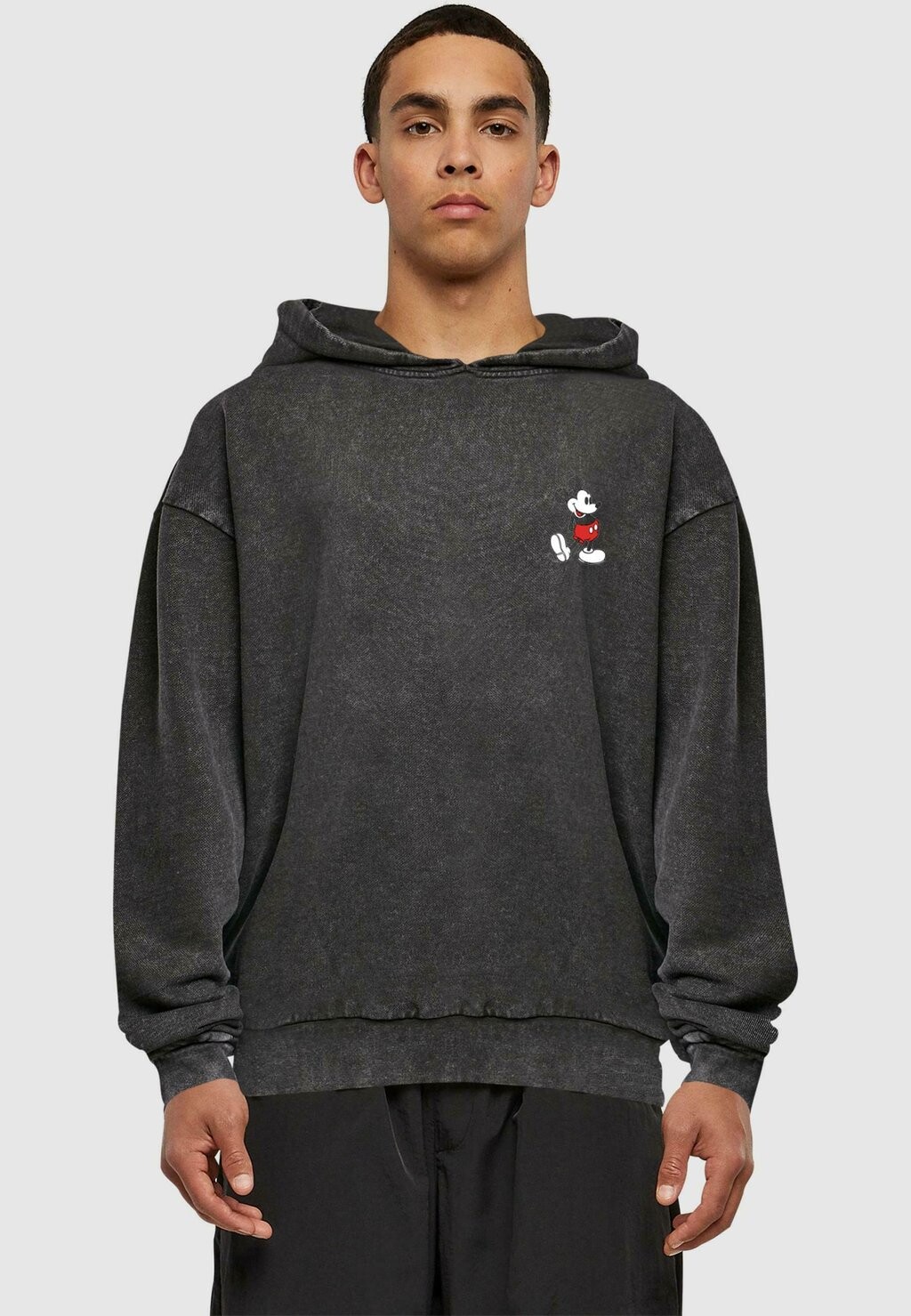 Толстовка с капюшоном MICKEY MOUSE KICKING RETRO ABSOLUTE CULT, черный
Толстовка с капюшоном MICKEY MOUSE KICKING RETRO ABSOLUTE CULT, черный