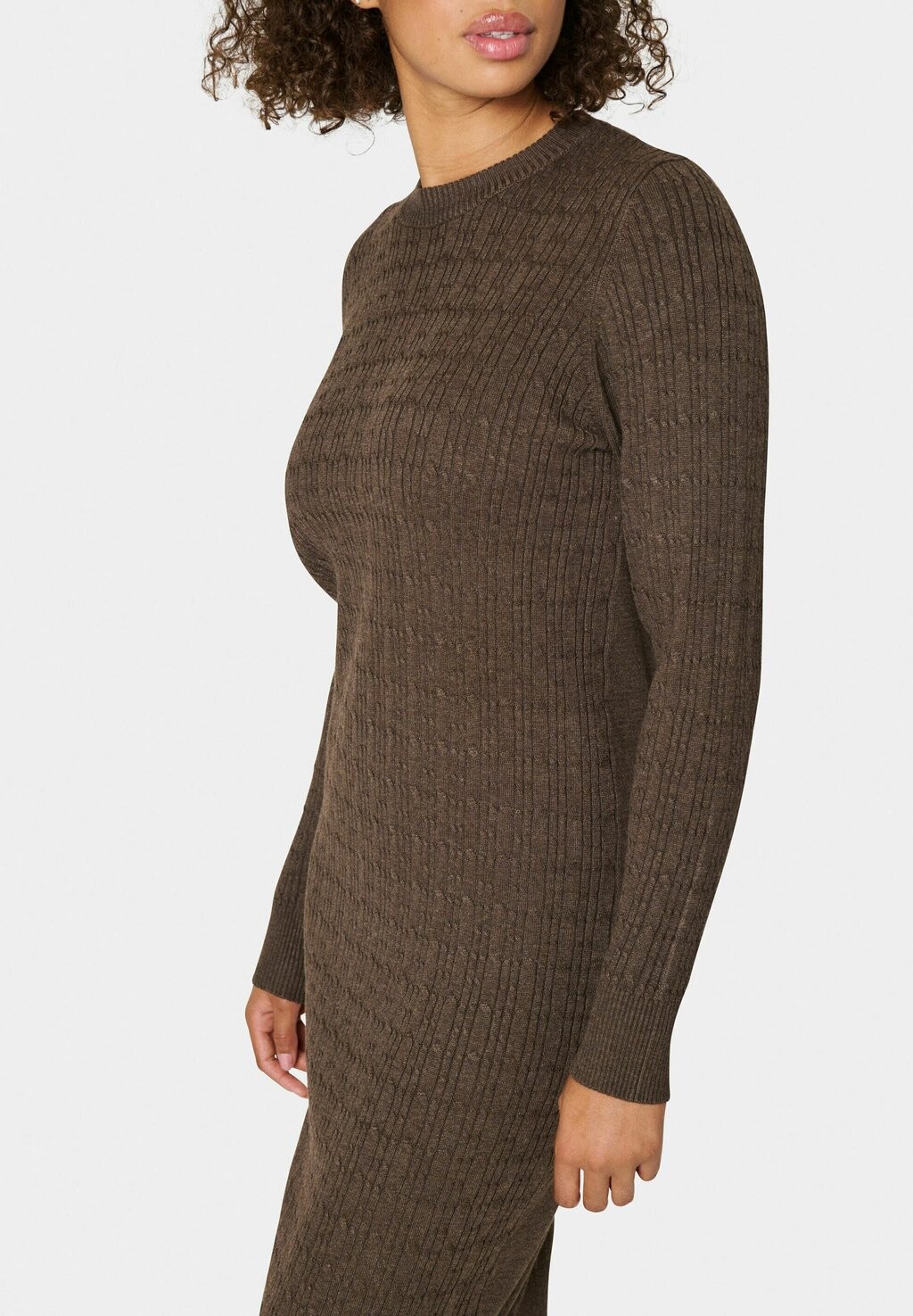 Платье-джемпер ZITTISZ Saint Tropez, темно-коричневый
Платье-джемпер ZITTISZ Saint Tropez, темно-коричневый