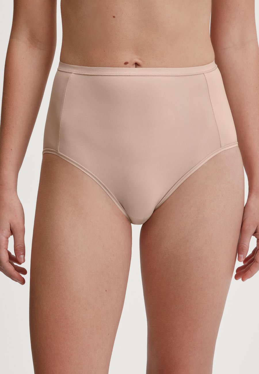 Брифы Calida SLEEK SKIN HIGH WAIST, Rose Teint/Nude
Брифы Calida SLEEK SKIN HIGH WAIST, Rose Teint/Nude