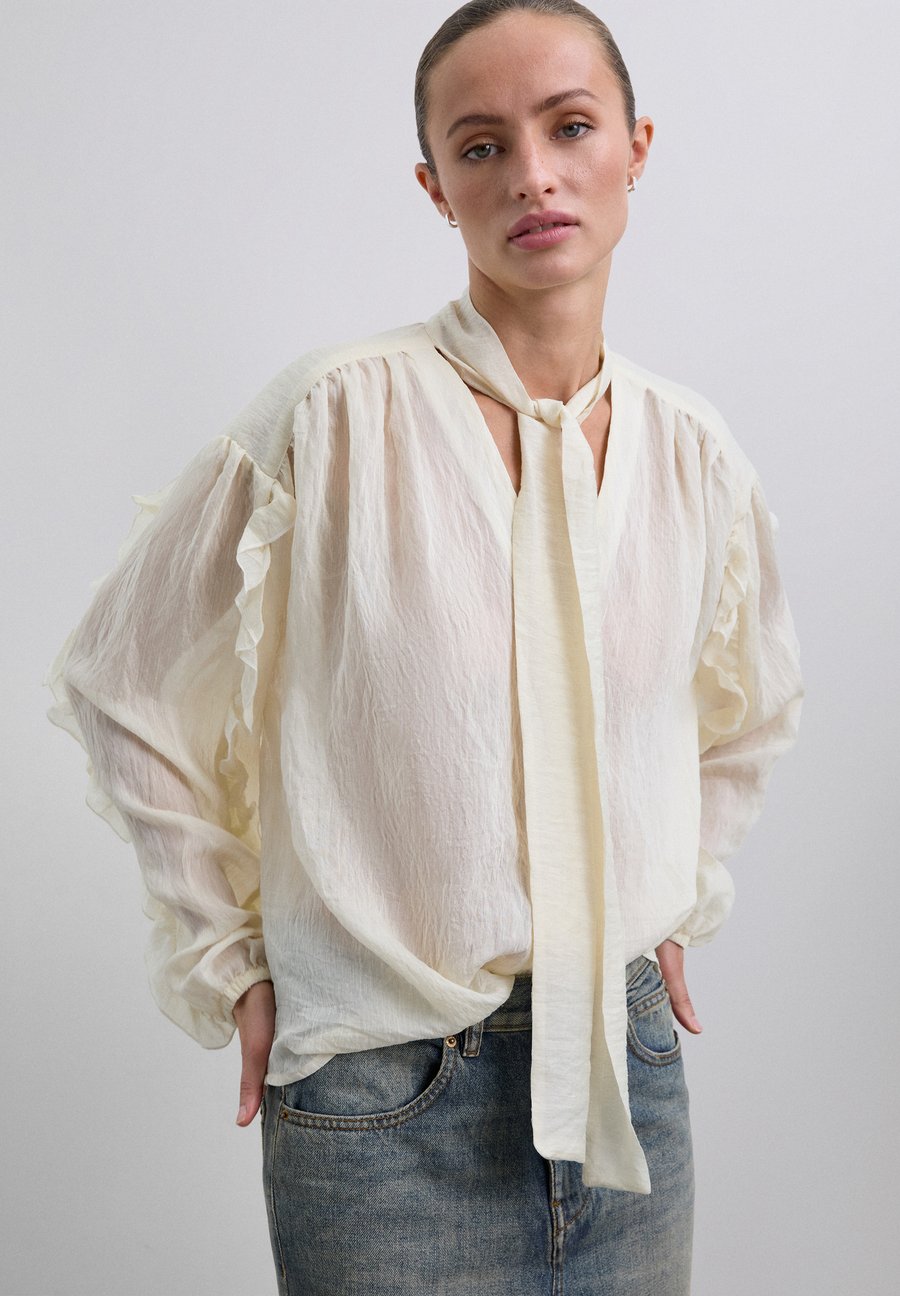 Блуза Scalpers COLARFRILLS , Ecru/Beige
Блуза Scalpers COLARFRILLS , Ecru/Beige