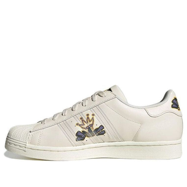 Кроссовки оригиналы суперзвезда Adidas, белый
Кроссовки оригиналы суперзвезда Adidas, белый