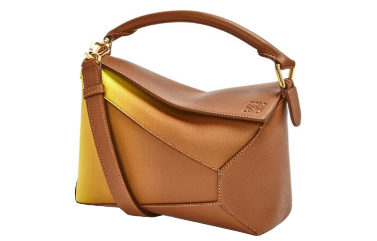 Головоломная сумка LOEWE, basic set (bag+dust bag)
Головоломная сумка LOEWE, basic set (bag+dust bag)