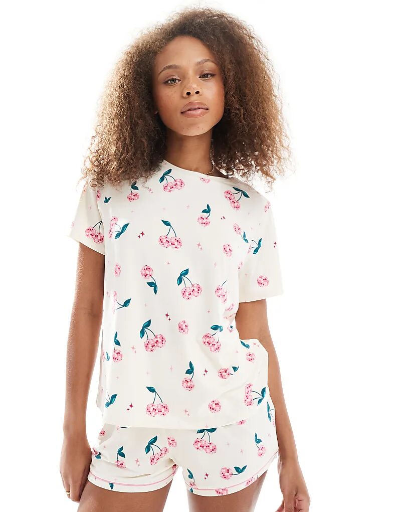 Пижамный комплект Urban Threads с принтом вишни в диско-стиле розового цвета
Пижамный комплект Urban Threads с принтом вишни в диско-стиле розового цвета