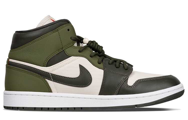 Кроссовки Air Jordan 1 Vintage Basketball Shoes Unisex High-top Dark Green/beige, цвет Jasper
Кроссовки Air Jordan 1 Vintage Basketball Shoes Unisex High-top Dark Green/beige, цвет Jasper