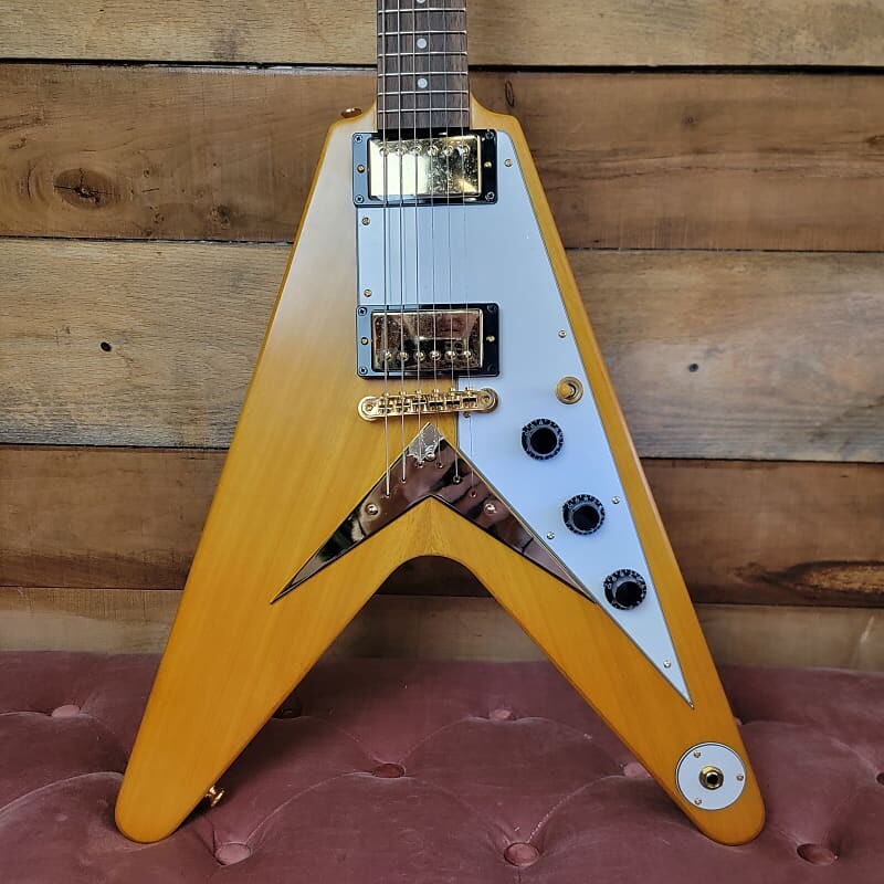 Электрогитара Epiphone 1958 Korina Flying V 2023 - Aged Natural
Электрогитара Epiphone 1958 Korina Flying V 2023 - Aged Natural