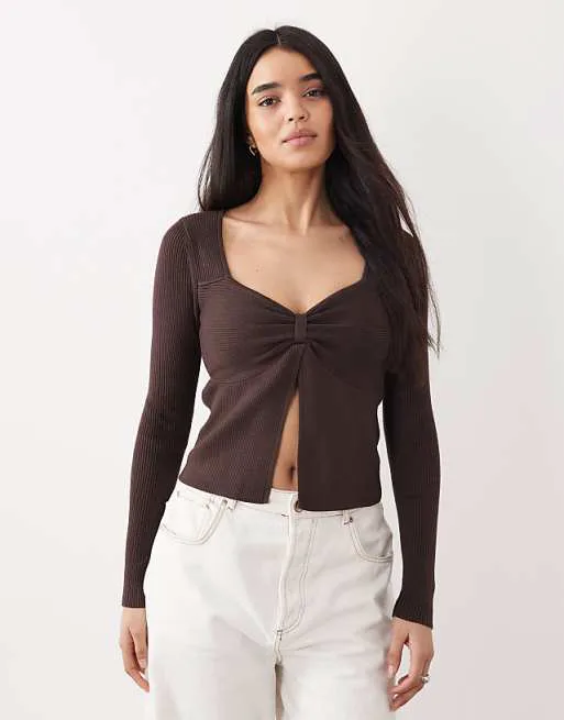 Коричневый вязаный топ в рубчик с длинными рукавами Abercrombie & Fitch
Коричневый вязаный топ в рубчик с длинными рукавами Abercrombie & Fitch