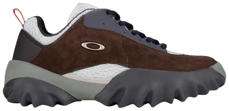 Кроссовки Brain Dead x Oakley Factory Team x Chop Saw, коричневый
Кроссовки Brain Dead x Oakley Factory Team x Chop Saw, коричневый