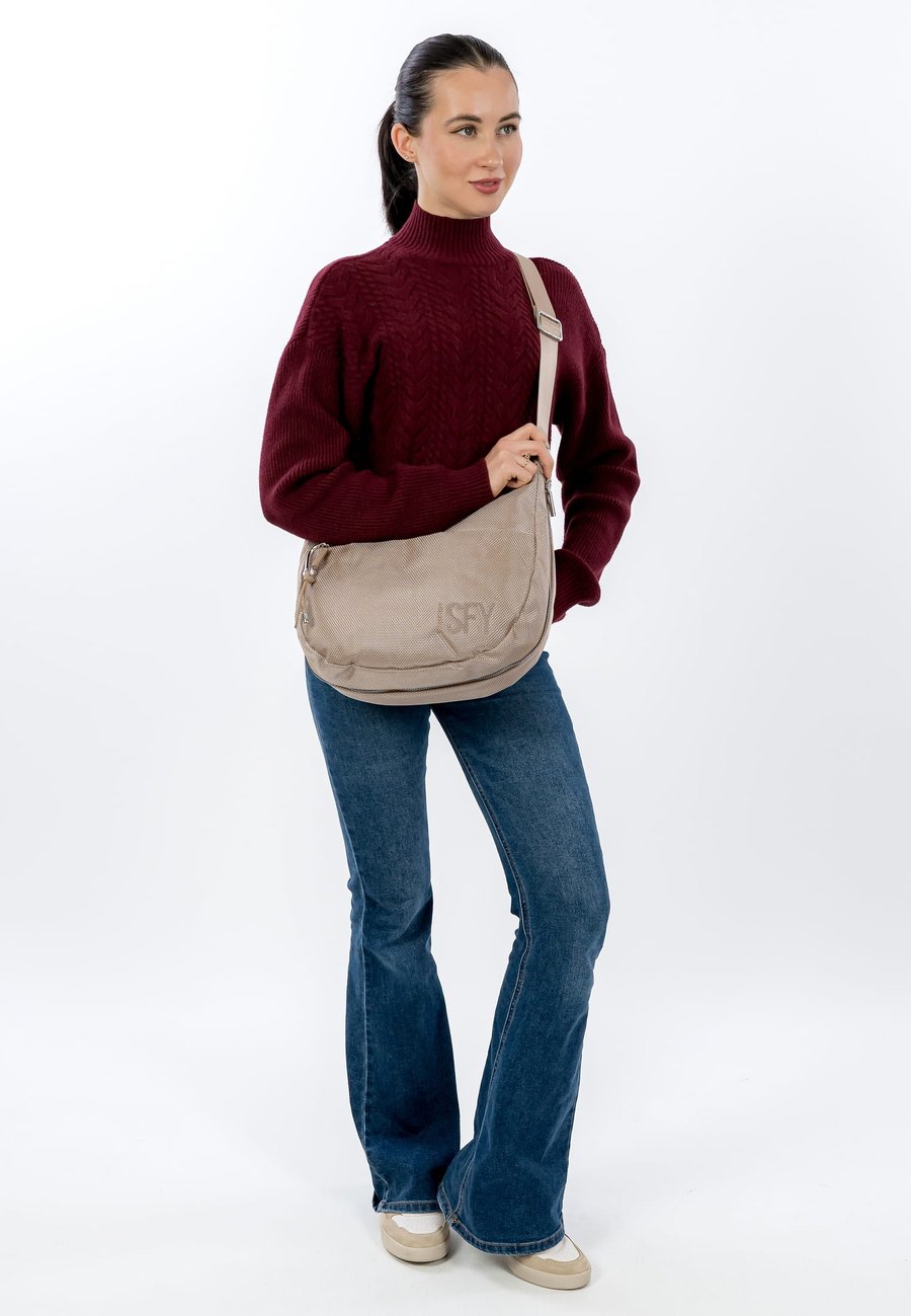 Сумка кросс-боди SURI FREY Cross body bag, Cream/Nude
Сумка кросс-боди SURI FREY Cross body bag, Cream/Nude