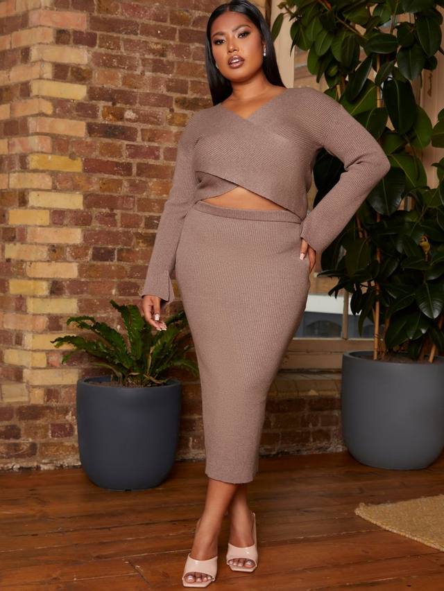 Повседневный топ-обертка из трикотажа Chi Chi London, Brown
Повседневный топ-обертка из трикотажа Chi Chi London, Brown