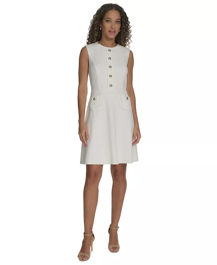 Маленькое платье с пуговицами и плетеным узором Tommy Hilfiger, слоновая кость/кремовый
Маленькое платье с пуговицами и плетеным узором Tommy Hilfiger, слоновая кость/кремовый