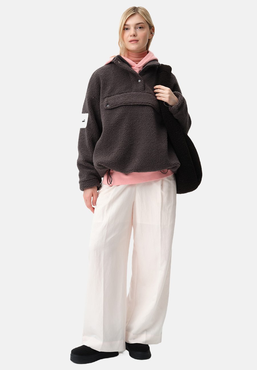 Джемпер Kubota OVERSIZE, Grey
Джемпер Kubota OVERSIZE, Grey