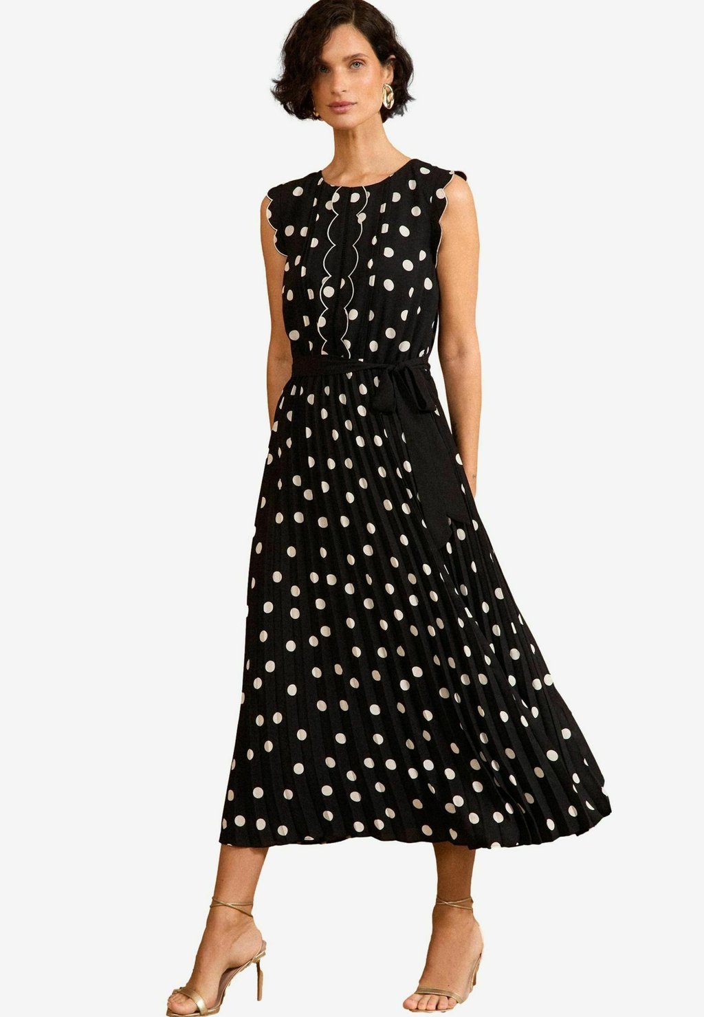 Длинное платье REGULAR FIT Love & Roses, черный
Длинное платье REGULAR FIT Love & Roses, черный