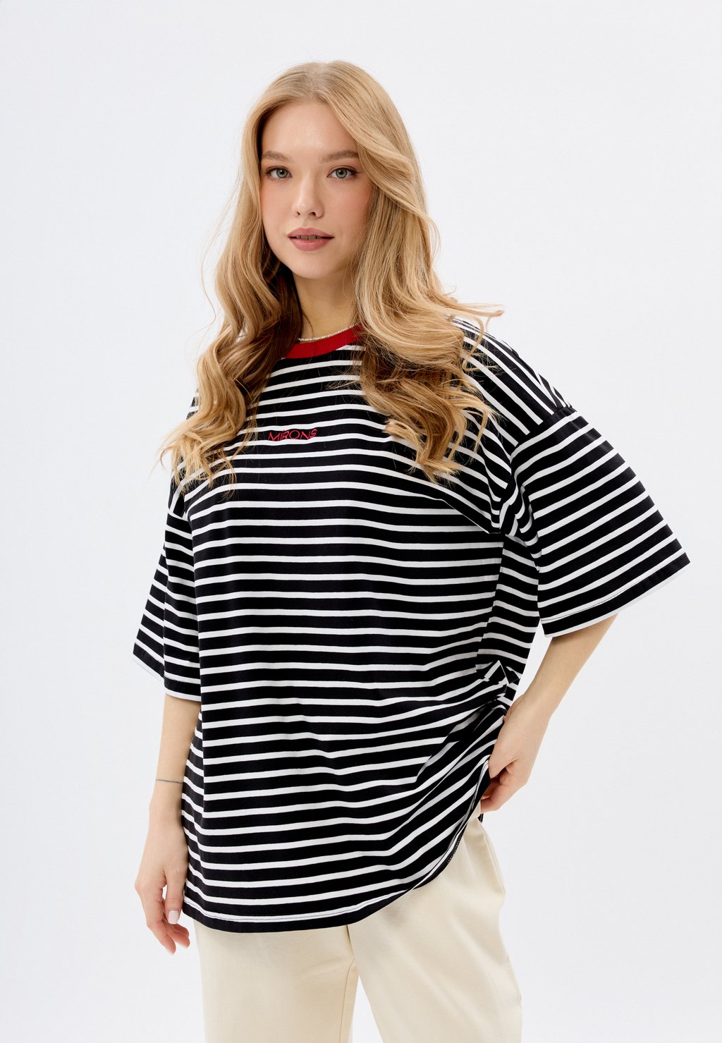 Топ с длинными рукавами MIRONS, черный 
Топ с длинными рукавами MIRONS, черный