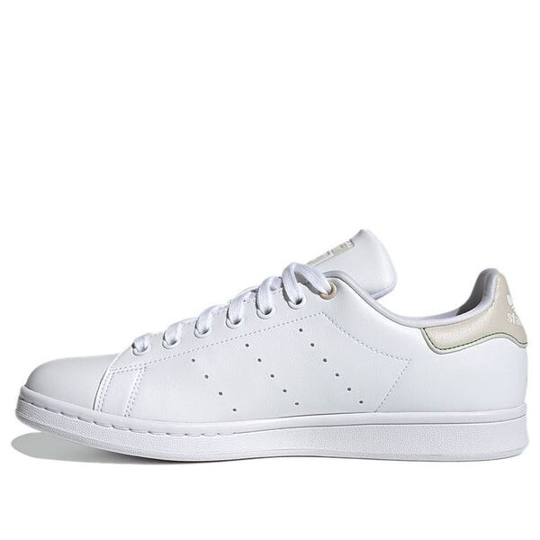 Кроссовки оригиналы stan smith shoes Adidas, белый
Кроссовки оригиналы stan smith shoes Adidas, белый