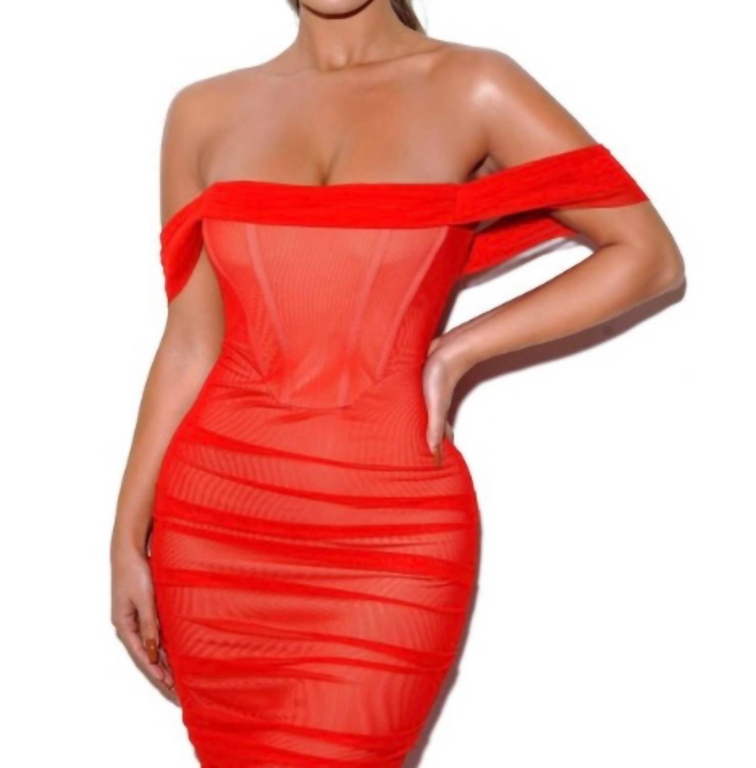 Красное платье-корсет с сеткой Miss Circle
Красное платье-корсет с сеткой Miss Circle