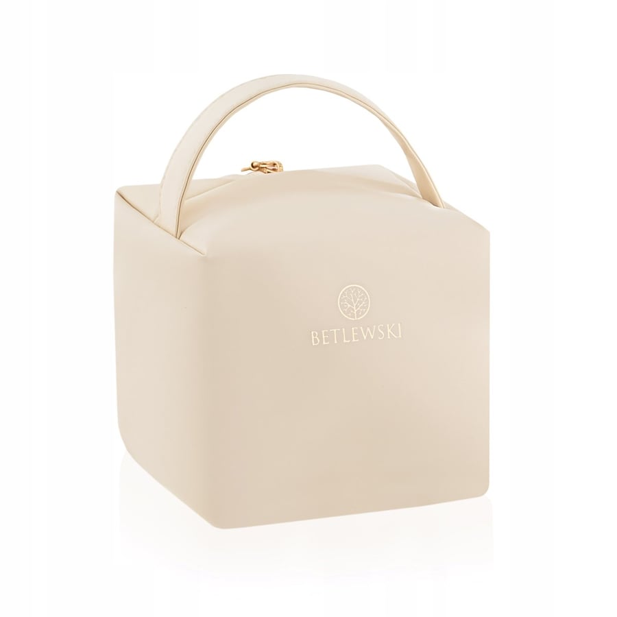 Квадратная косметичка Betlewski MELLOW бежевого цвета
Квадратная косметичка Betlewski MELLOW бежевого цвета