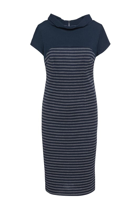 Приталенное платье миди Conquista, синий
Приталенное платье миди Conquista, синий