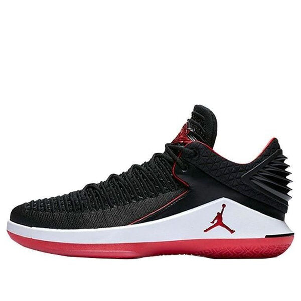 Кроссовки 32 низкие pf Air Jordan, черный
Кроссовки 32 низкие pf Air Jordan, черный