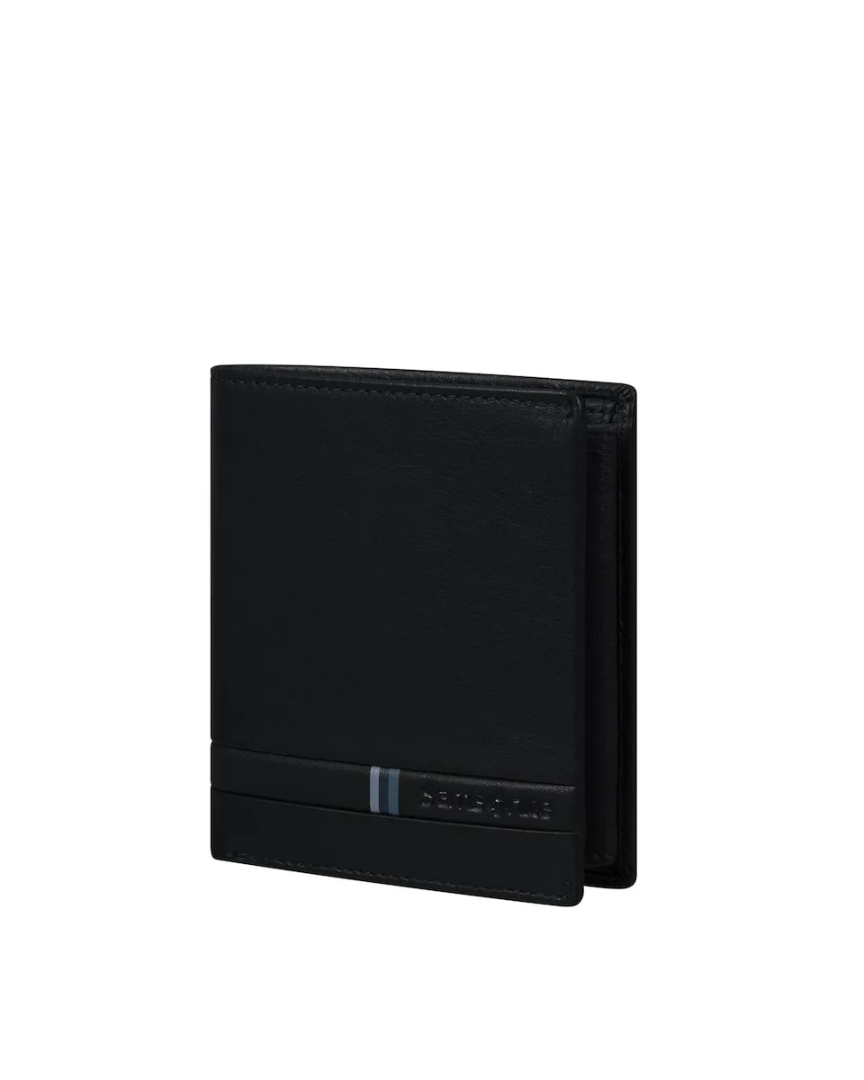 Мужская кожаная сумка Flagged SLG черного цвета Samsonite, черный
Мужская кожаная сумка Flagged SLG черного цвета Samsonite, черный